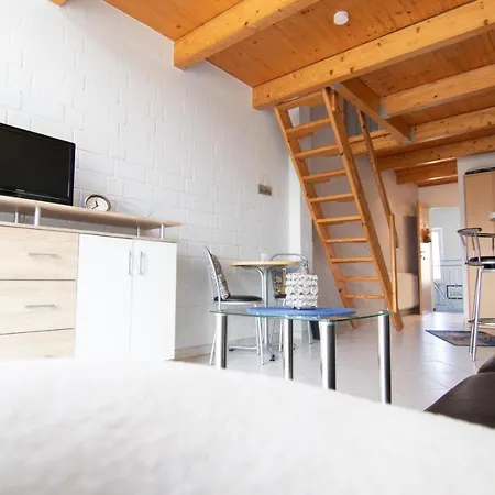 Hausanna - Casanautico Apartman