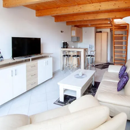 Apartment Hausanna - Casanautico *